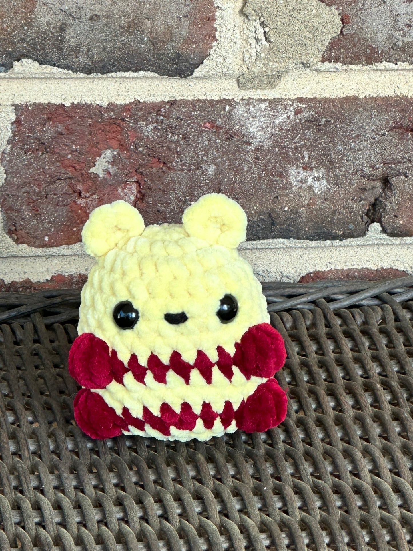 Small Pooh Plushie